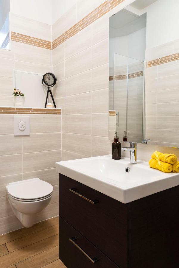 Freshly Renovated 2Br&Lr+Walk-In Rainshower Apartment Berlin Ngoại thất bức ảnh
